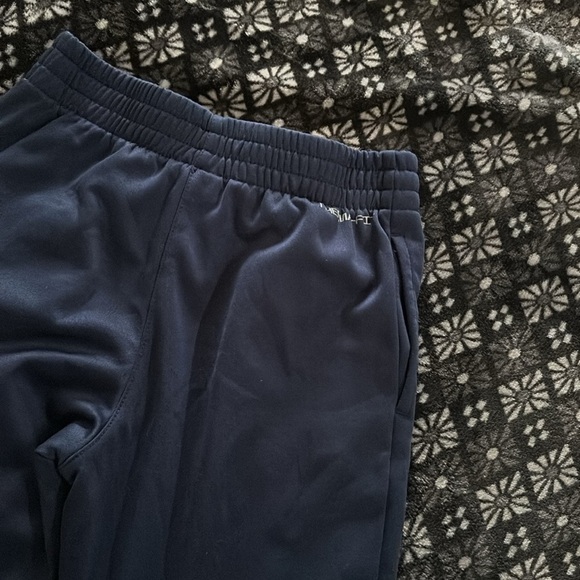 Nike Joggers - Picture 3 of 3